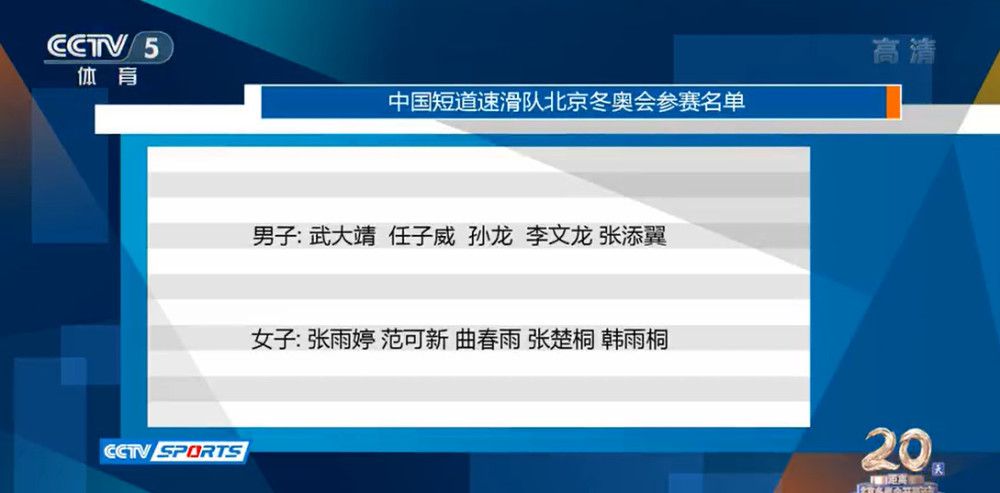 更巧的是，他在三部电影中诠释的都是;父亲角色